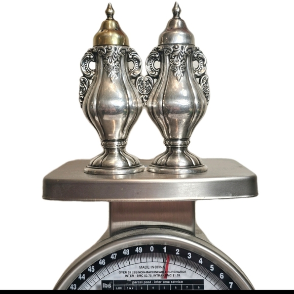 Baroque Wallace Silverplate Salt and Pepper Shakers - Picture 5 of 6